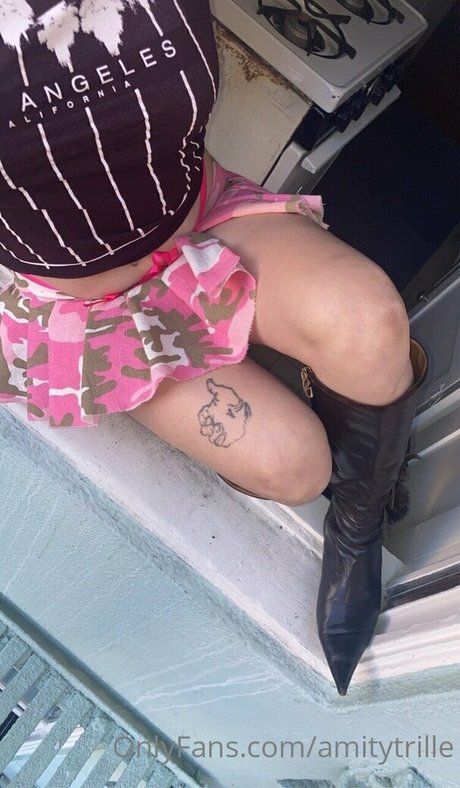 amythrill onlyfans leaks xxx