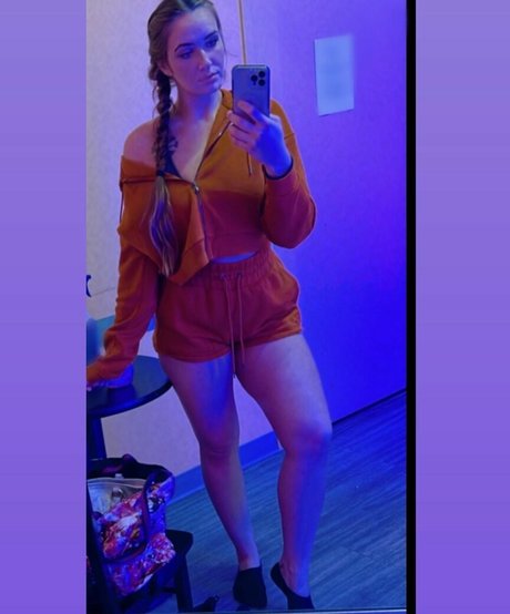 Ella Estrid nude onlyfans leaked