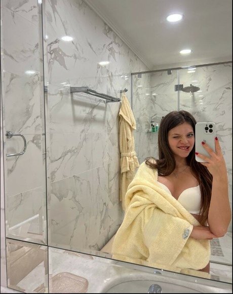 Dash Milash leaked onlyfans pics