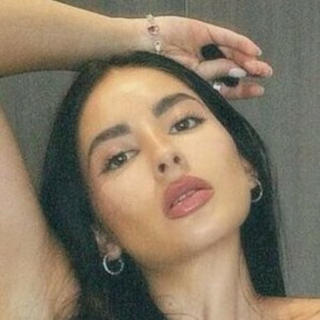 Osiris Mendez onlyfans content