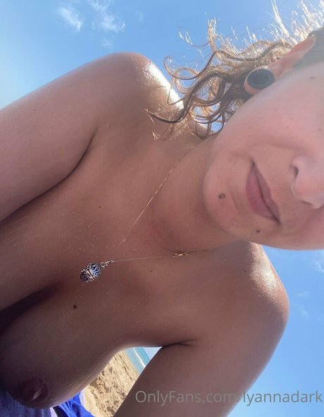 lyannadark onlyfans naked leaks