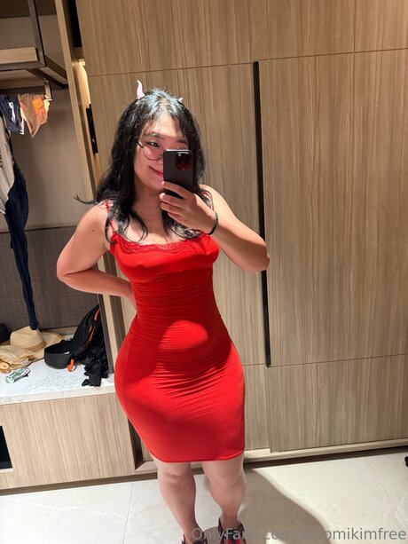 aroomikimfree onlyfans free