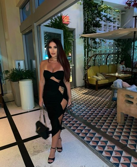 thecocktailqueen onlyfans leaj