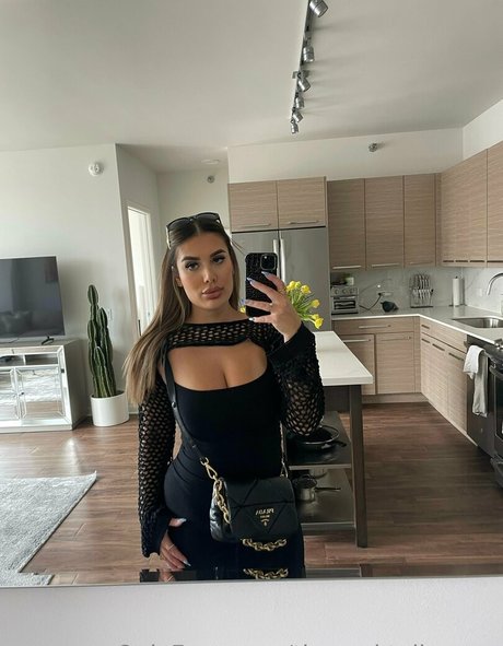 thecocktailqueen onlyfans ass