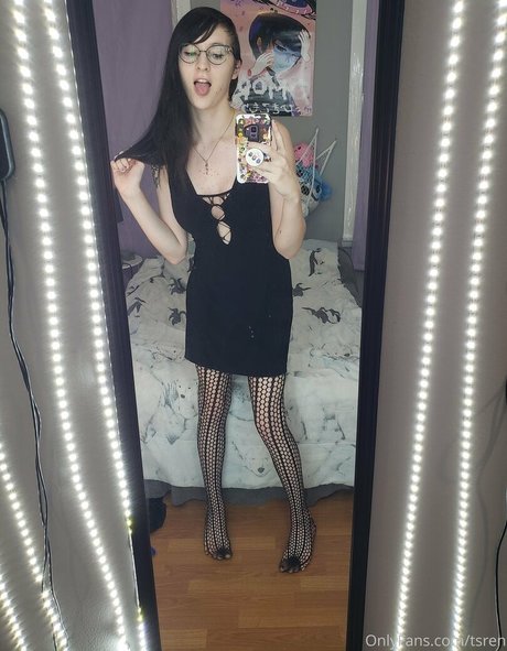 gothravemom onlyfans leaked naked