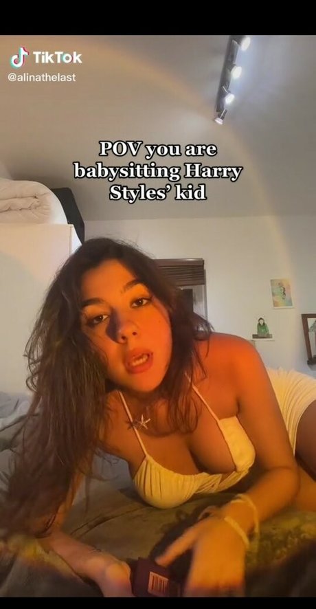 Alina Vlastaraki is on onlyfans