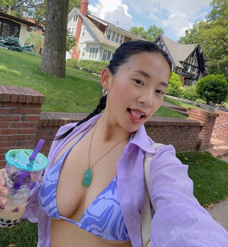 Ara Chun naked onlyfans leaks