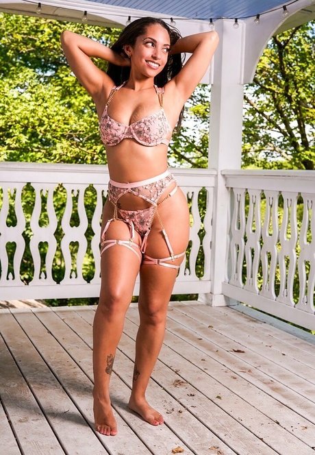 Domi Cosplay onlyfans naked