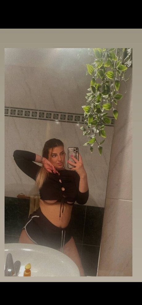 Lady Effe onlyfans free