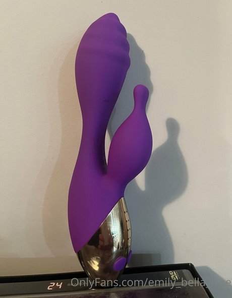 emily bella free onlyfans nude content