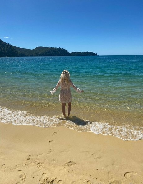 emily bella free onlyfans free