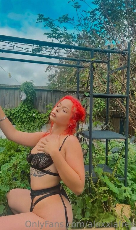 alexxiafree onlyfans picture