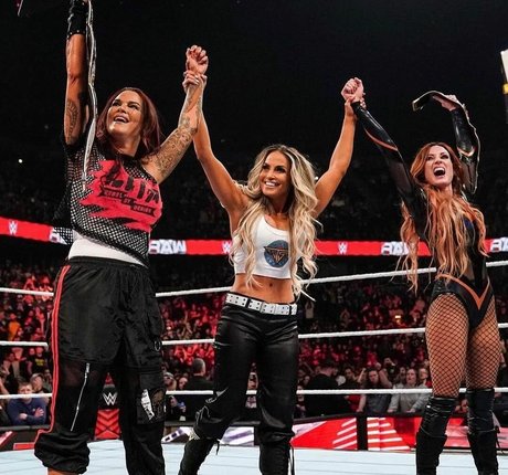 Amy Dumas onlyfans naked leaks