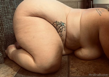 mrs bra buster naked onlyfans pics