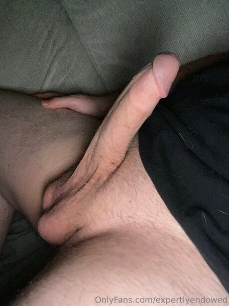 Expertlyendowed onlyfans sex leaks