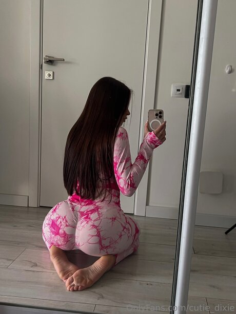 Cutie Dixie onlyfans naked