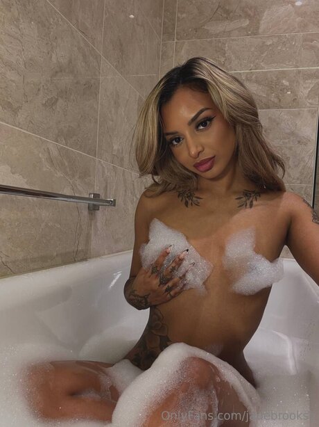 Jadebrookss naked on onlyfans