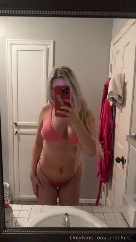 Emabluee1 onlyfans leaked pics
