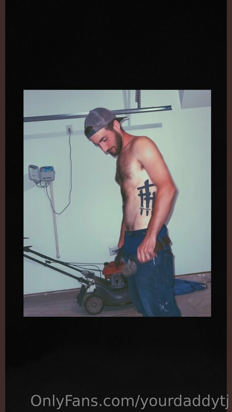 Yourdaddytj onlyfans desnuda