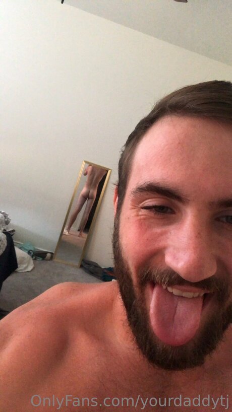 Yourdaddytj leaked onlyfans