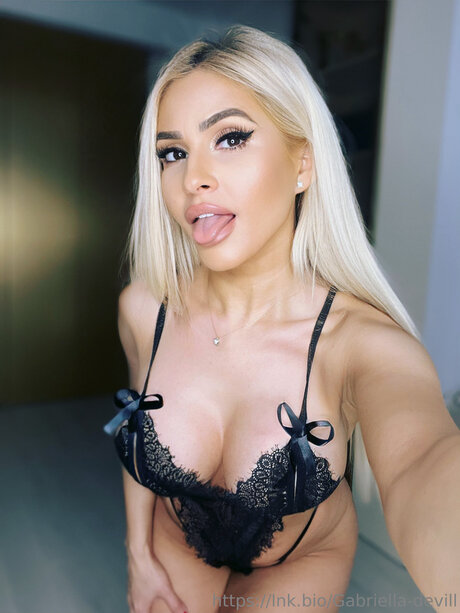 Yanniralove onlyfans leaked dirtyship
