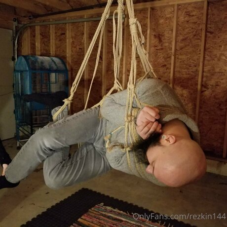 Rezkin144 onlyfans leaked photos