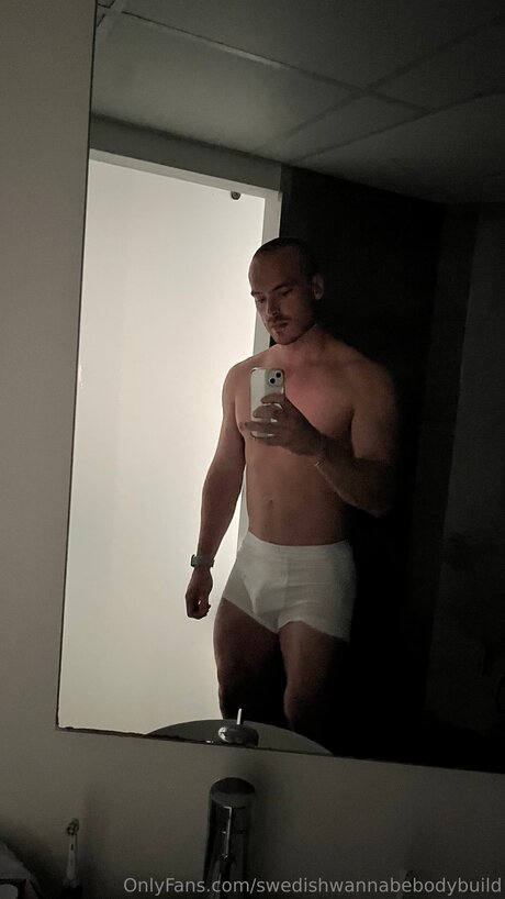 Swedishwannabebodybuild onlyfans leak free