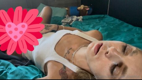 Lets Get Naughtyy onlyfans leams