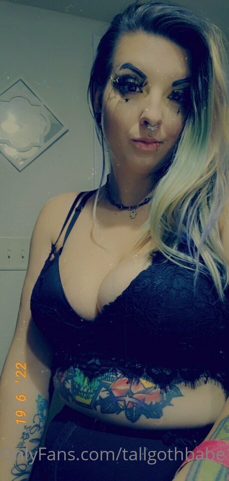 Tallgothbabe14 porn onlyfans leaks