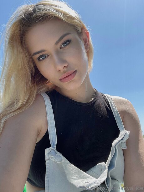 Anya Ice onlyfans model photo
