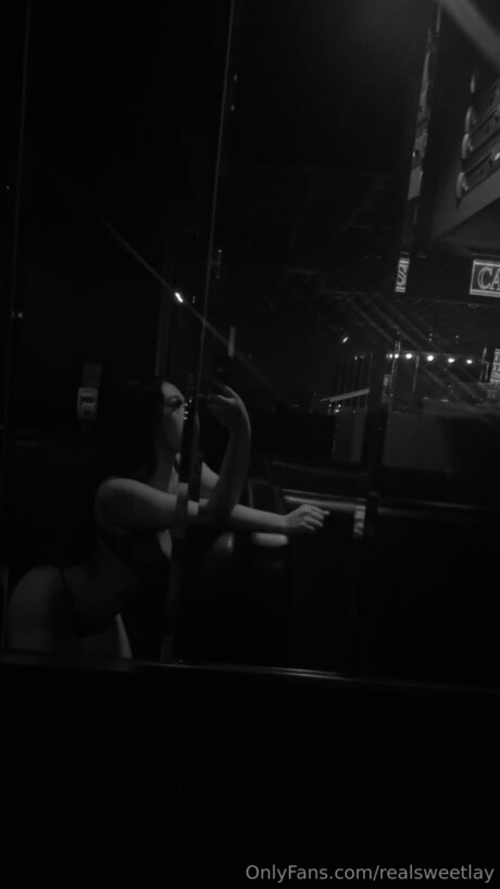 Realsweetlay onlyfans leaked tits