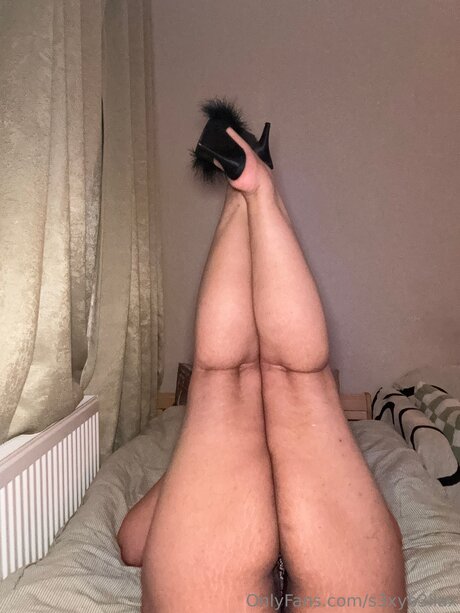 S3xyb3llax on onlyfans