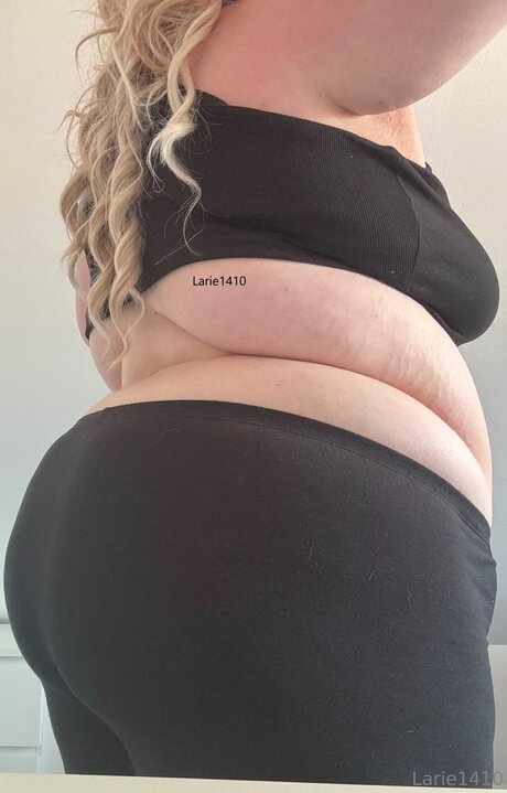 Larie141000 only fans nude