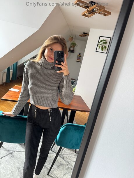 Shelleythessynafree onlyfans leaked photos