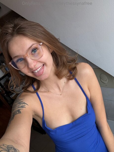 Shelleythessynafree nude only fans leaks