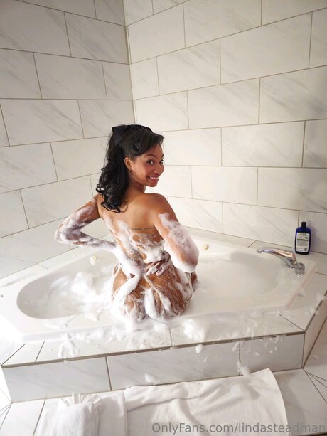 Lindasteadman onlyfans nude porn