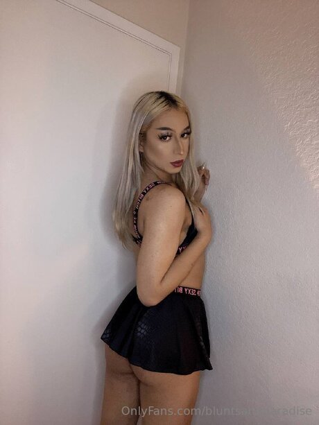 Bluntsandparadise leak onlyfans