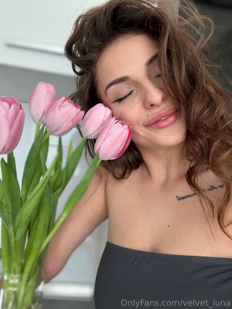 Velvet Luna onlyfans naked leaked