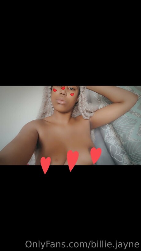 U225375949 naked on onlyfans