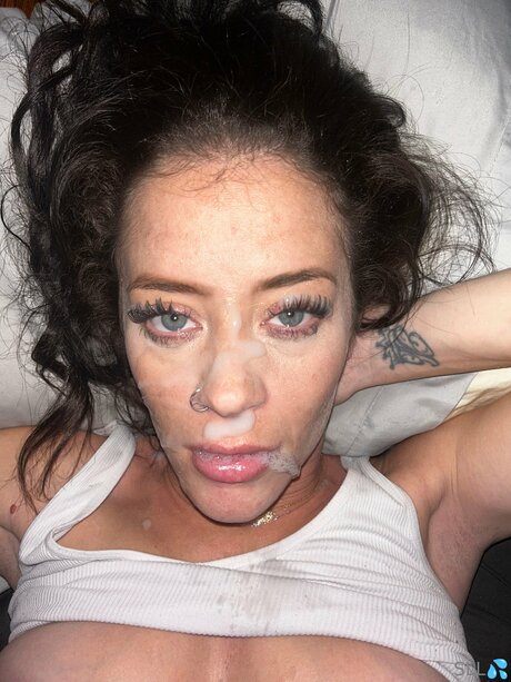 Sassylittleleo leaked porn onlyfans