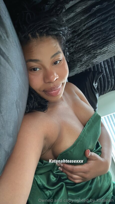 Katanahteasexxx only fans pic