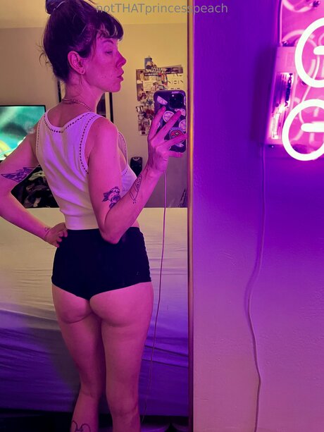 Notthatprincesspeach onlyfans strip tease