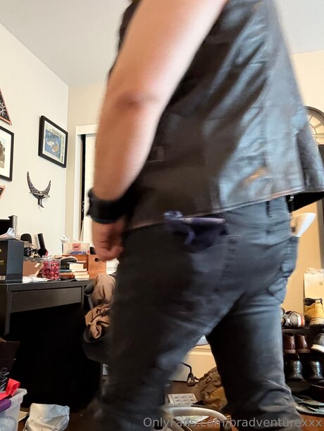 Bradventurexxx onlyfans leaks