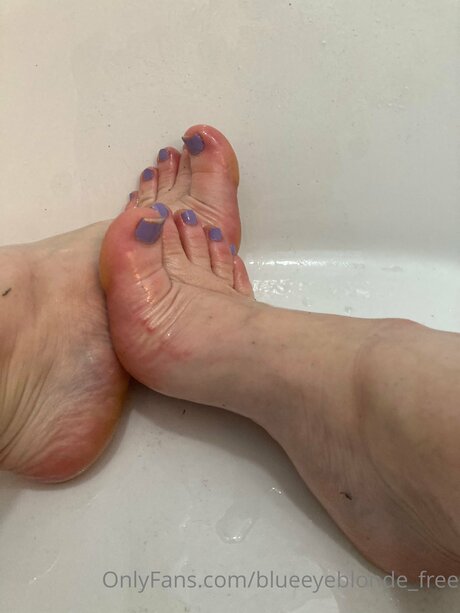 Blueeyeblonde Free is on onlyfans