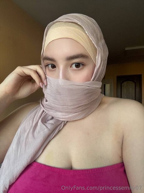 Princessemily07 onlyfans leak ass