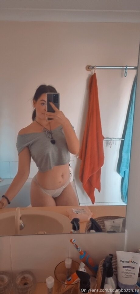 Kdumbb Tch 18 onlyfans topless