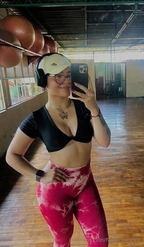 Flordesakuraa only fans leaked