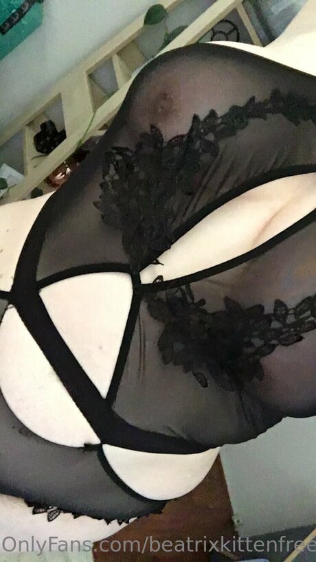 Beatrixkittenfree nude leaks onlyfans