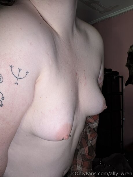 Ally Wren onlyfans free