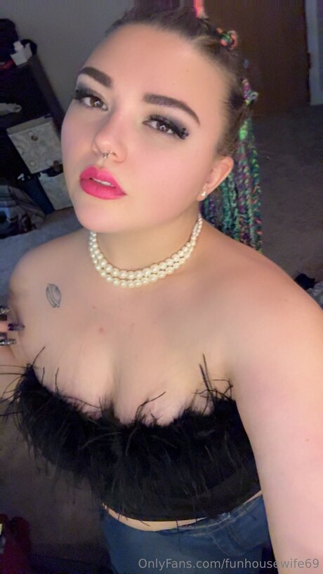 Funhousewife69 sex onlyfans
